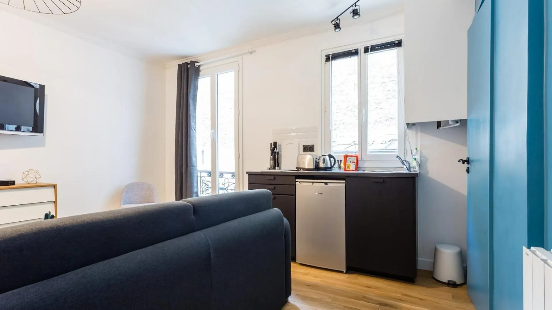 Cozy Studio In The Heart Of Paris Apartment