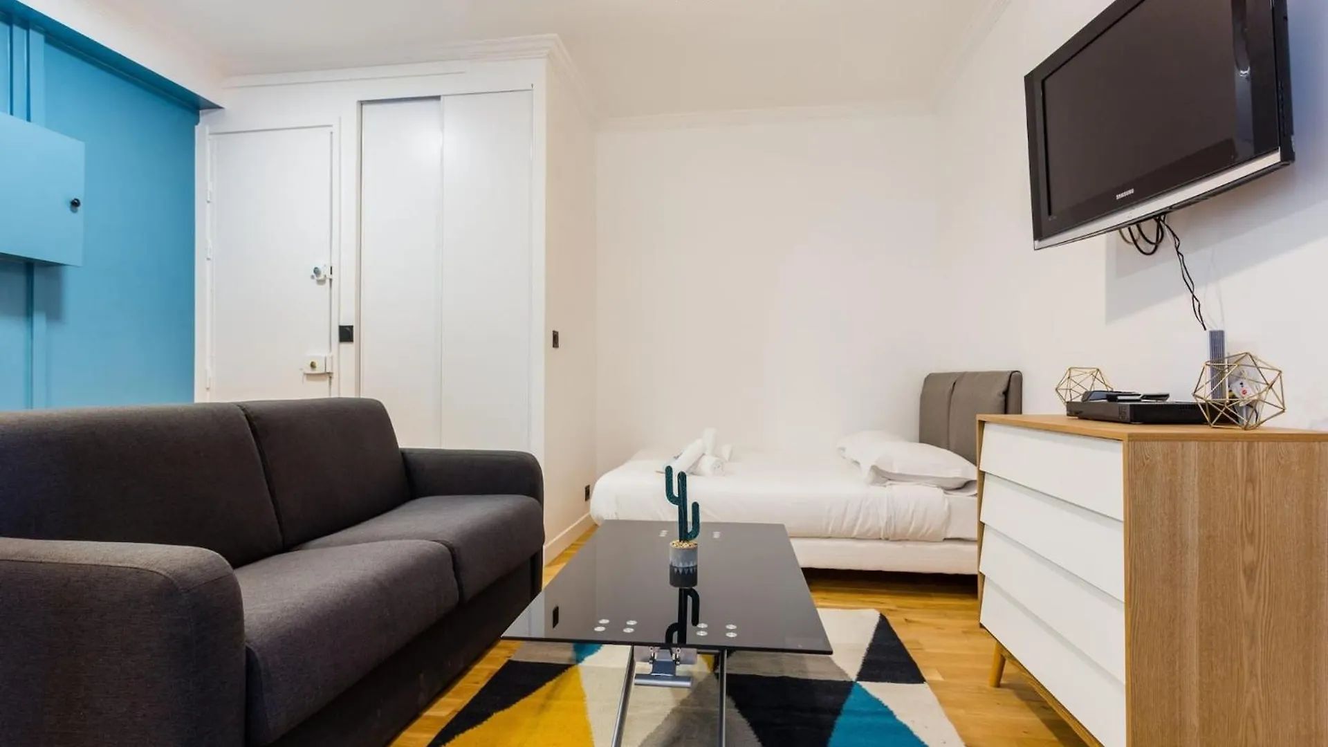 Cozy Studio In The Heart Of Paris 0*,  France
