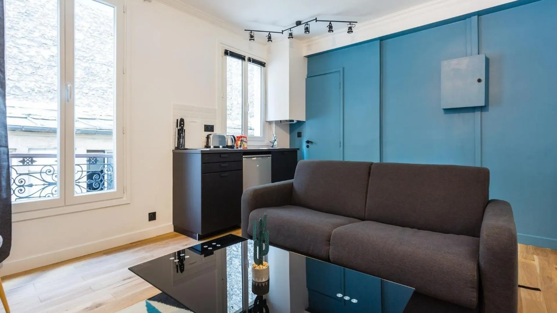 Cozy Studio In The Heart Of Paryż